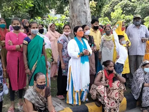 जंतर मंतर पर दलितों पर अत्याचार के विरुद्ध प्रदर्शन — 5