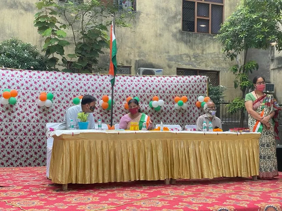 75वां स्वतंत्रता दिवस: किलोकरी गांव एसडीएमसी स्कूल में ध्वजारोहण — तस्वीर 9 में से 15
