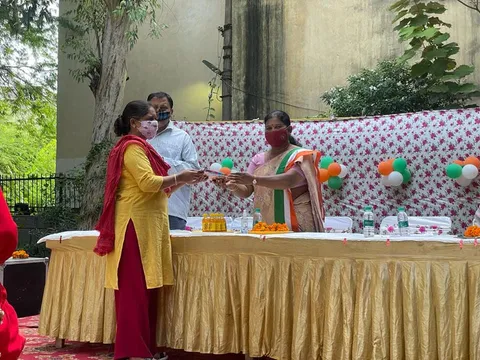 75वां स्वतंत्रता दिवस: किलोकरी गांव एसडीएमसी स्कूल में ध्वजारोहण — 11