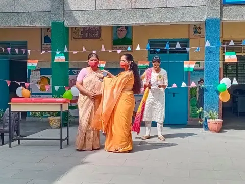 75वां स्वतंत्रता दिवस: जीवन नगर एसडीएमसी बॉयज स्कूल में ध्वजारोहण — 3