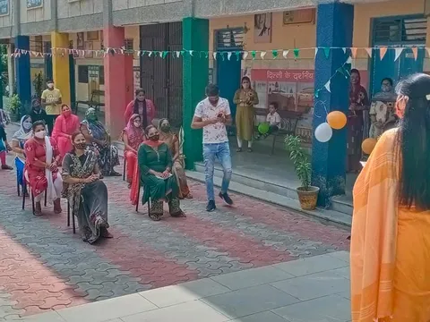 75वां स्वतंत्रता दिवस: जीवन नगर एसडीएमसी बॉयज स्कूल में ध्वजारोहण — 6