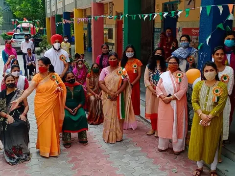 75वां स्वतंत्रता दिवस: जीवन नगर एसडीएमसी बॉयज स्कूल में ध्वजारोहण — 15