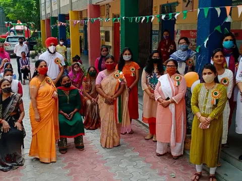 75वां स्वतंत्रता दिवस: जीवन नगर एसडीएमसी बॉयज स्कूल में ध्वजारोहण — 16