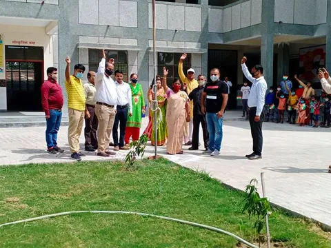 75वां स्वतंत्रता दिवस: नगली रजापुर एसडीएमसी स्कूल में ध्वजारोहण — 6