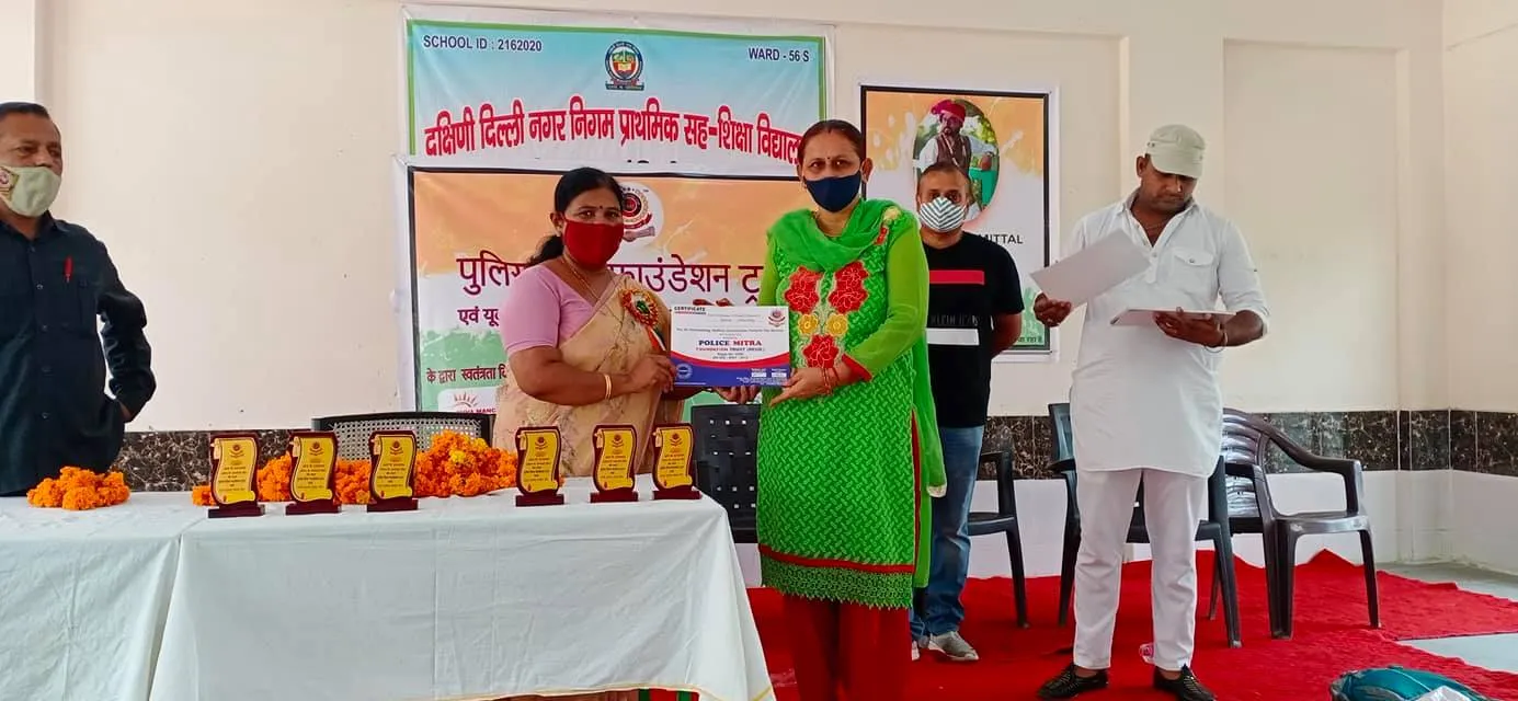 75वां स्वतंत्रता दिवस: नगली रजापुर एसडीएमसी स्कूल में ध्वजारोहण — तस्वीर 20 में से 24