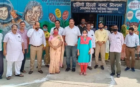 75वां स्वतंत्रता दिवस: सराय काले खां एसडीएमसी प्राइमरी स्कूल में ध्वजारोहण