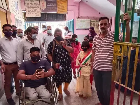 75वां स्वतंत्रता दिवस: सराय काले खां एसडीएमसी प्राइमरी स्कूल में ध्वजारोहण — 11