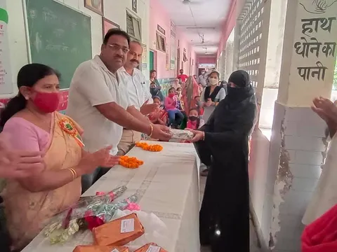 75वां स्वतंत्रता दिवस: सराय काले खां एसडीएमसी प्राइमरी स्कूल में ध्वजारोहण — 16