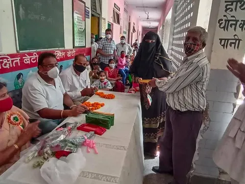 75वां स्वतंत्रता दिवस: सराय काले खां एसडीएमसी प्राइमरी स्कूल में ध्वजारोहण — 23