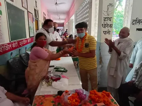 75वां स्वतंत्रता दिवस: सराय काले खां एसडीएमसी प्राइमरी स्कूल में ध्वजारोहण — 26