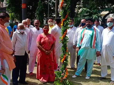 75वां स्वतंत्रता दिवस: राजेश वाले पार्क में ध्वजारोहण