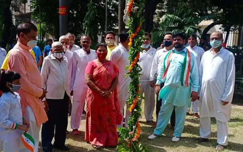75वां स्वतंत्रता दिवस: राजेश वाले पार्क में ध्वजारोहण