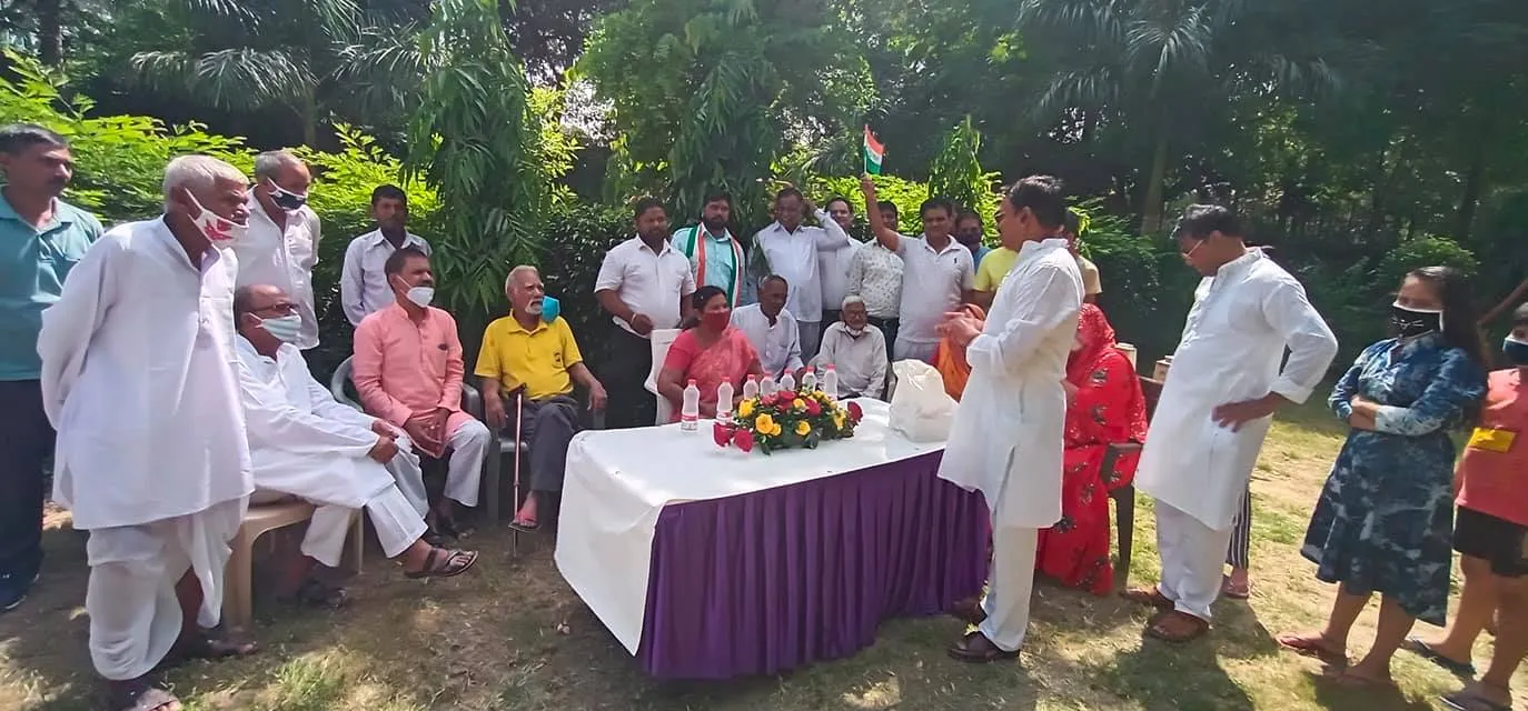 75वां स्वतंत्रता दिवस: राजेश वाले पार्क में ध्वजारोहण — तस्वीर 10 में से 12