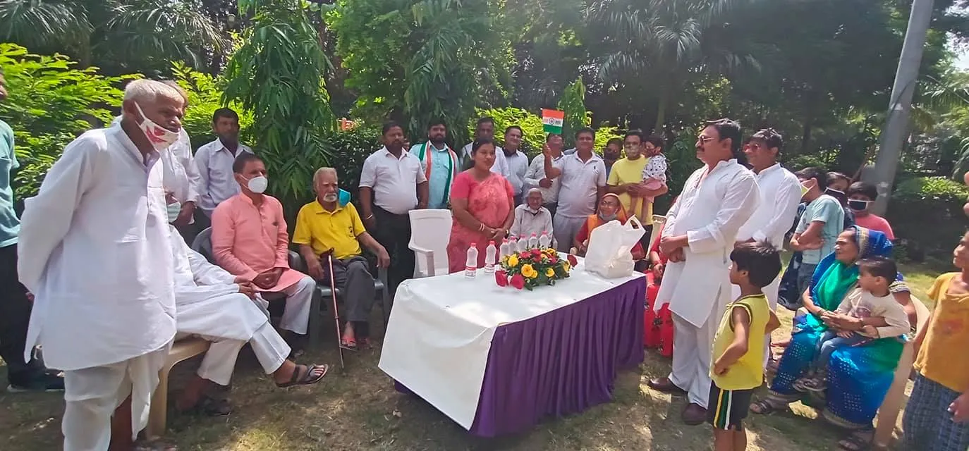75वां स्वतंत्रता दिवस: राजेश वाले पार्क में ध्वजारोहण — तस्वीर 11 में से 12