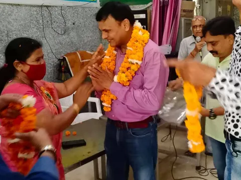 75वां स्वतंत्रता दिवस: सनलाइट कॉलोनी नं 2 हुकुम चंद पार्क में ध्वजारोहण