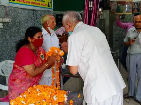 75वां स्वतंत्रता दिवस: सनलाइट कॉलोनी नं 2 हुकुम चंद पार्क में ध्वजारोहण — 8