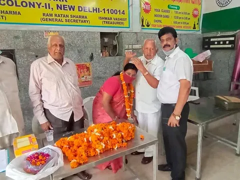75वां स्वतंत्रता दिवस: सनलाइट कॉलोनी नं 2 हुकुम चंद पार्क में ध्वजारोहण — 19