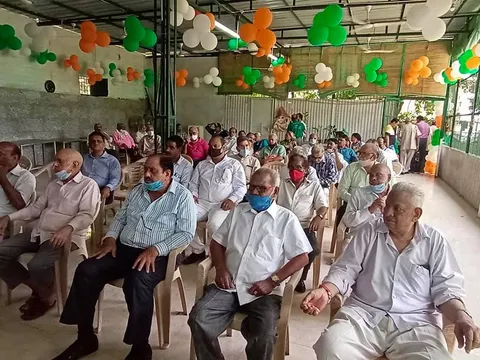 75वां स्वतंत्रता दिवस: सनलाइट कॉलोनी नं 2 हुकुम चंद पार्क में ध्वजारोहण — 20