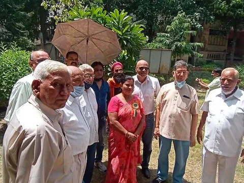 75वां स्वतंत्रता दिवस: सनलाइट कॉलोनी नं 2 हुकुम चंद पार्क में ध्वजारोहण — 24