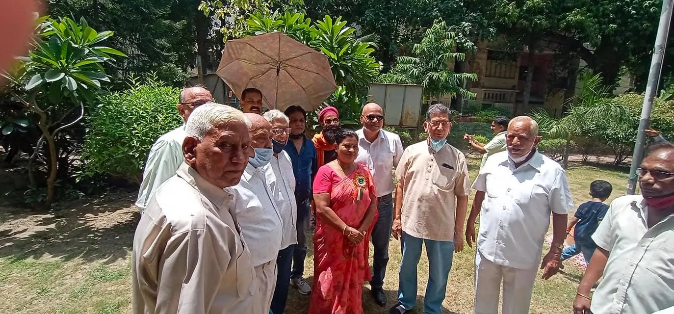 75वां स्वतंत्रता दिवस: सनलाइट कॉलोनी नं 2 हुकुम चंद पार्क में ध्वजारोहण — तस्वीर 24 में से 31