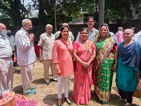 75वां स्वतंत्रता दिवस: सनलाइट कॉलोनी नं 2 हुकुम चंद पार्क में ध्वजारोहण — 25