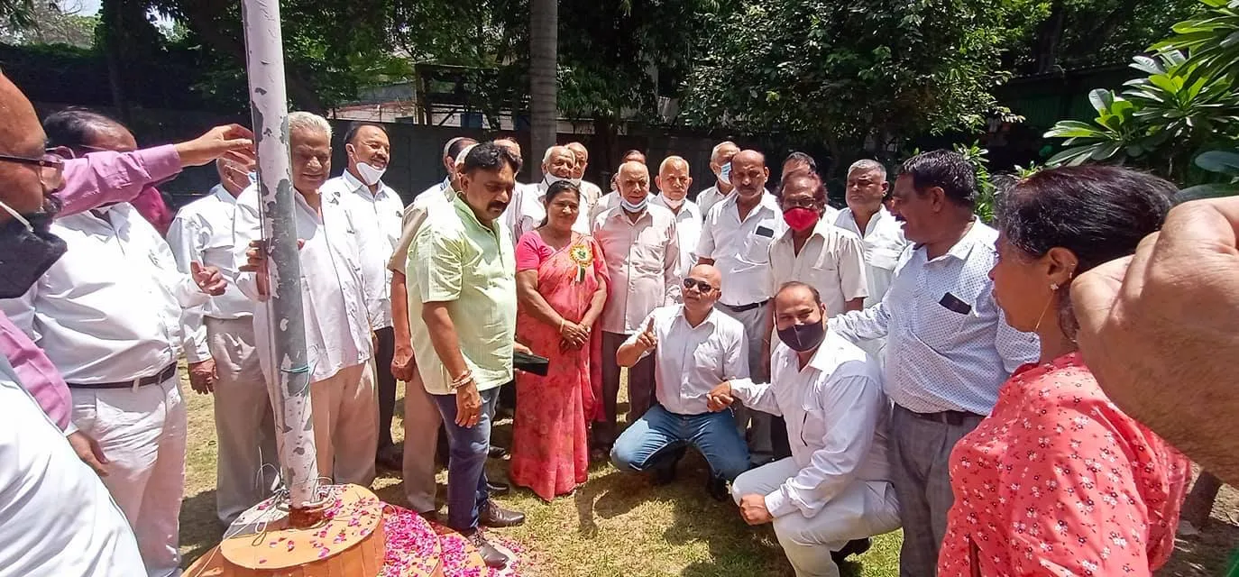 75वां स्वतंत्रता दिवस: सनलाइट कॉलोनी नं 2 हुकुम चंद पार्क में ध्वजारोहण — तस्वीर 28 में से 31