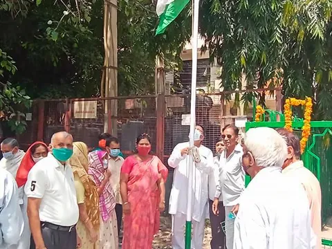 75वां स्वतंत्रता दिवस: अंबेडकर पार्क में ध्वजारोहण — 4