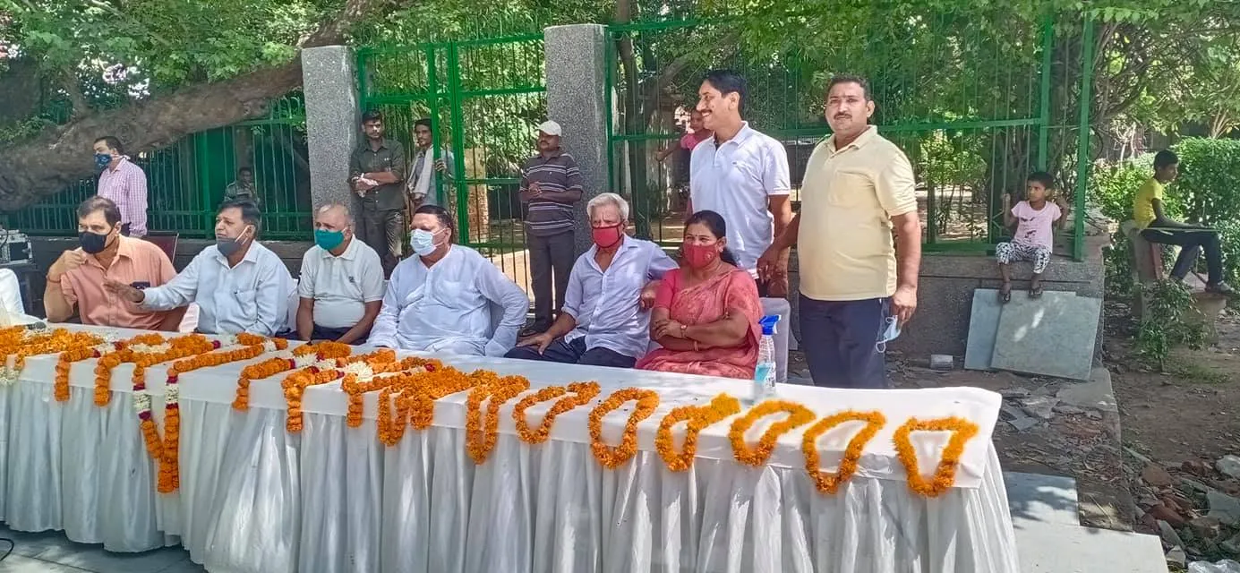 75वां स्वतंत्रता दिवस: अंबेडकर पार्क में ध्वजारोहण — तस्वीर 15 में से 15