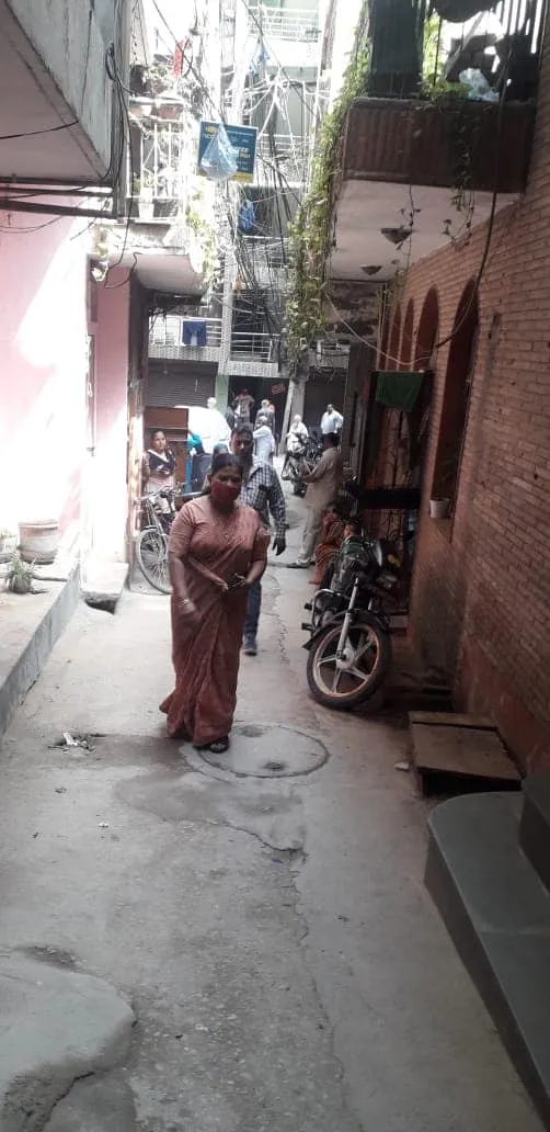 किलोकरी मस्जिद के पास आरडब्ल्यूए संग सुबह निरीक्षण — तस्वीर 2 में से 6