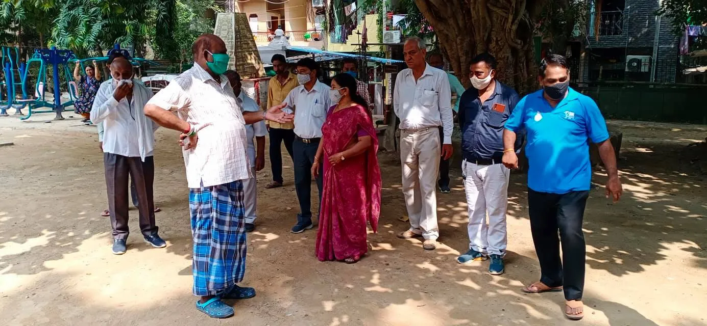 किलोकरी मद्रासी कैंप पार्क का आरडब्ल्यूए संग सुबह निरीक्षण — तस्वीर 4 में से 13