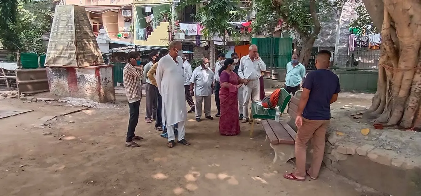 किलोकरी मद्रासी कैंप पार्क का आरडब्ल्यूए संग सुबह निरीक्षण — तस्वीर 6 में से 13