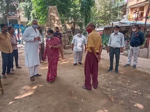 किलोकरी मद्रासी कैंप पार्क का आरडब्ल्यूए संग सुबह निरीक्षण — 7