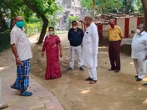 किलोकरी मद्रासी कैंप पार्क का आरडब्ल्यूए संग सुबह निरीक्षण — 11