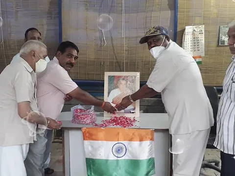 जीवन नगर में राजीव गांधी जी की जयंती पर वृक्षारोपण — 3