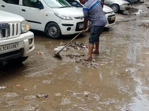 भारी बारिश के बाद जलभराव पर तत्काल कार्रवाई — 2