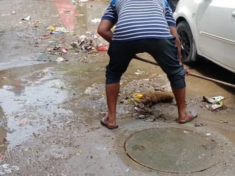 भारी बारिश के बाद जलभराव पर तत्काल कार्रवाई — 5