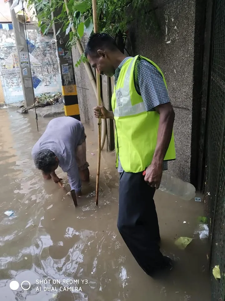 भारी बारिश के बाद जलभराव पर तत्काल कार्रवाई — तस्वीर 11 में से 15