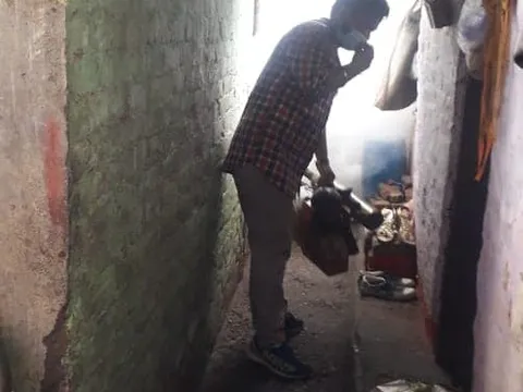 आई जी कैंप 3 (सिद्धार्थ एक्सटेंशन पॉकेट सी) में एंटी मलेरिया फॉगिंग — 5