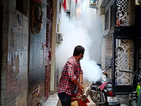 सनलाइट कॉलोनी नं 1 में एंटी मलेरिया फॉगिंग — 13