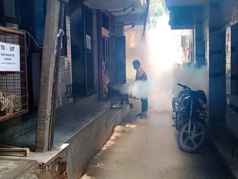 सनलाइट कॉलोनी नं 1 में एंटी मलेरिया फॉगिंग — 16