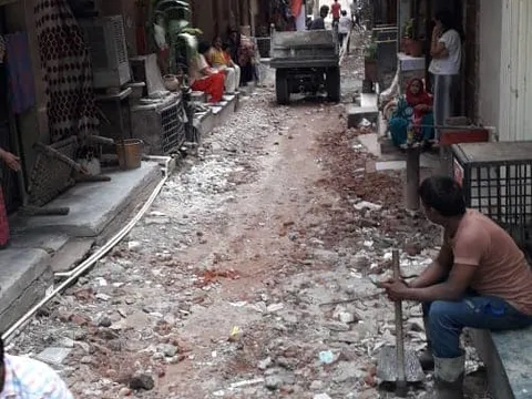 धोबी बस्ती में गलियों के नवनिर्माण कार्य का शुभारंभ — 3