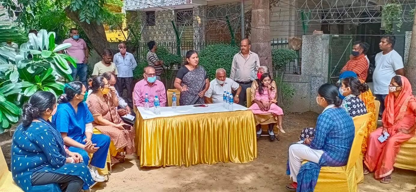 मदर डेयरी पार्क में खाली कमरा सिलाई मशीन सेंटर हेतु समर्पित — तस्वीर 8 में से 15