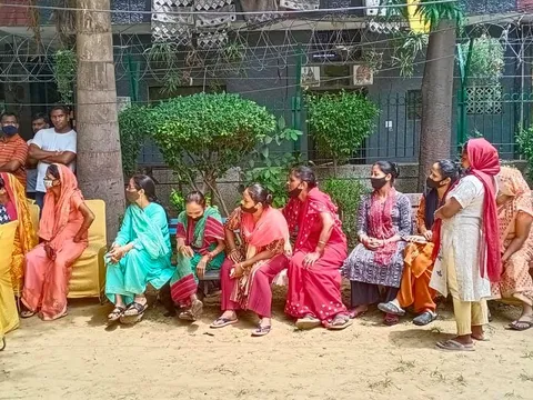 मदर डेयरी पार्क में खाली कमरा सिलाई मशीन सेंटर हेतु समर्पित — 10