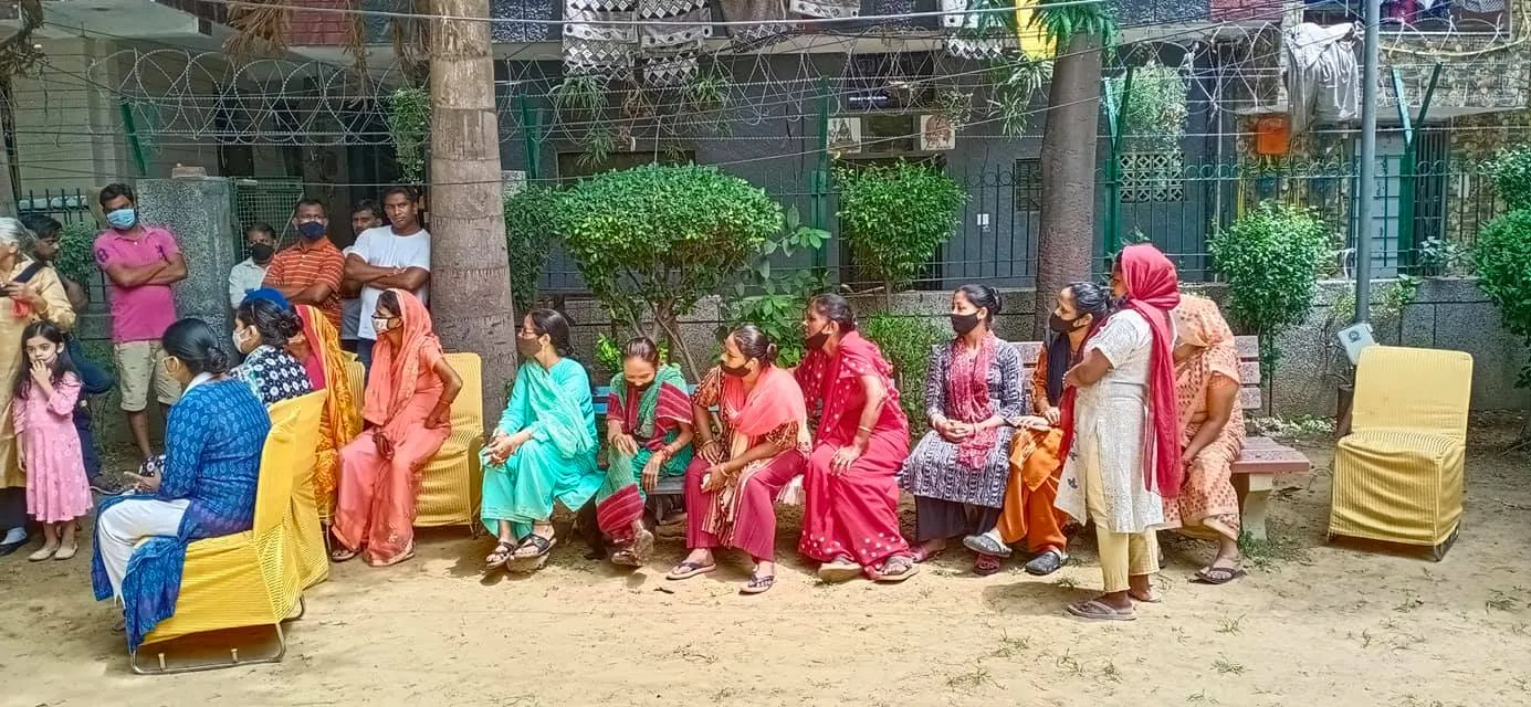 मदर डेयरी पार्क में खाली कमरा सिलाई मशीन सेंटर हेतु समर्पित — तस्वीर 10 में से 15