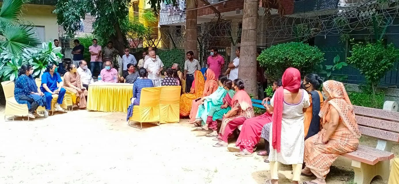 मदर डेयरी पार्क में खाली कमरा सिलाई मशीन सेंटर हेतु समर्पित — तस्वीर 12 में से 15