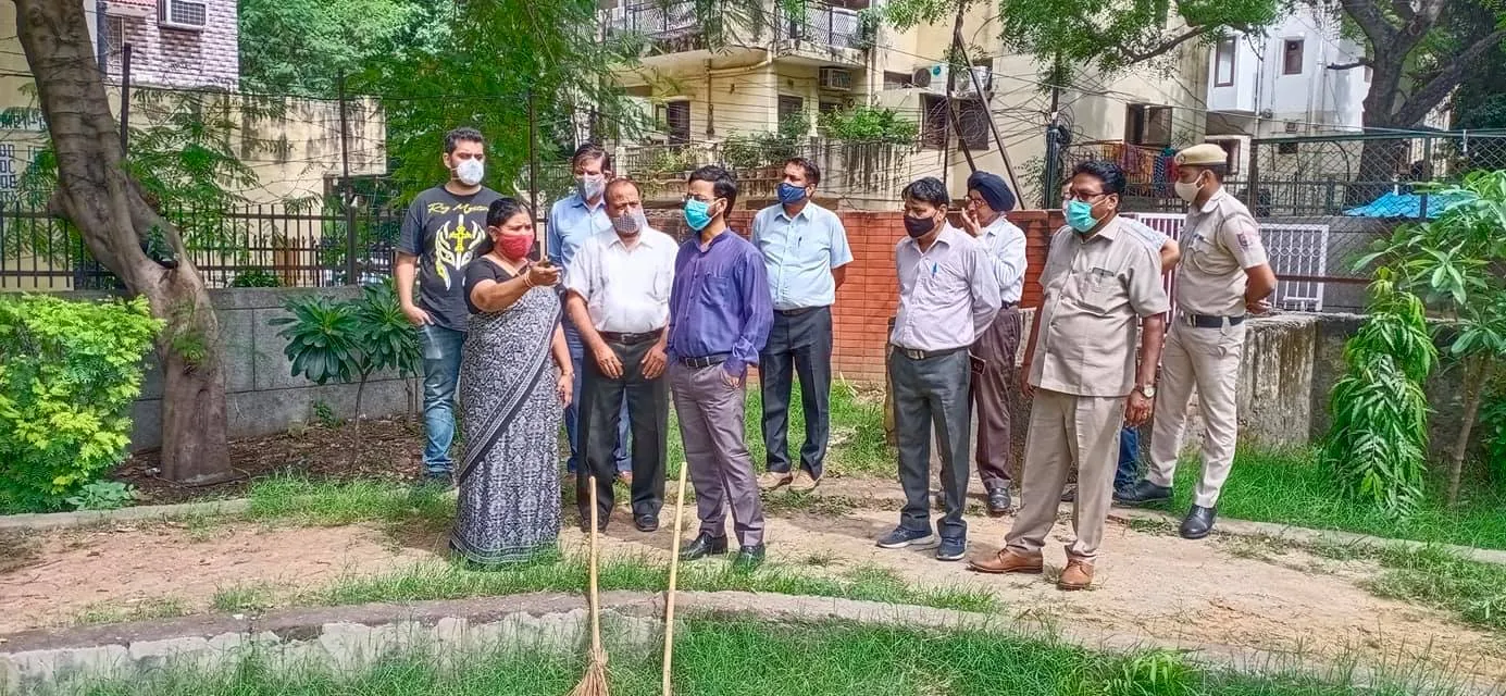 पॉकेट सी गेट नं 06 पार्क का उपायुक्त संग सर्वे — तस्वीर 5 में से 6