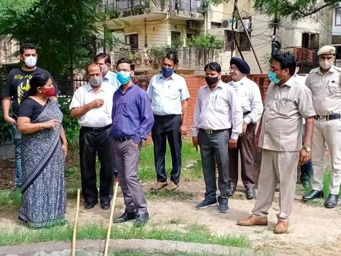 पॉकेट सी गेट नं 06 पार्क का उपायुक्त संग सर्वे — 6