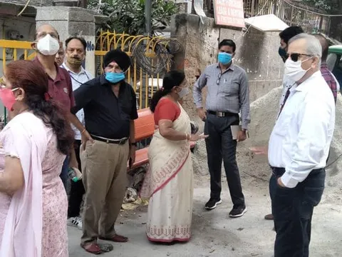 सिद्धार्थ एक्सटेंशन पॉकेट बी का आरडब्ल्यूए संग निरीक्षण — 2