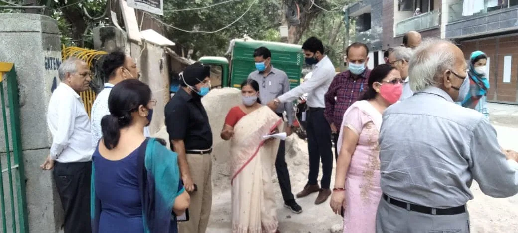सिद्धार्थ एक्सटेंशन पॉकेट बी का आरडब्ल्यूए संग निरीक्षण — तस्वीर 5 में से 21