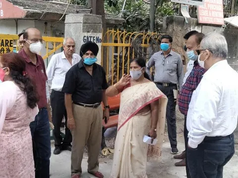 सिद्धार्थ एक्सटेंशन पॉकेट बी का आरडब्ल्यूए संग निरीक्षण — 6